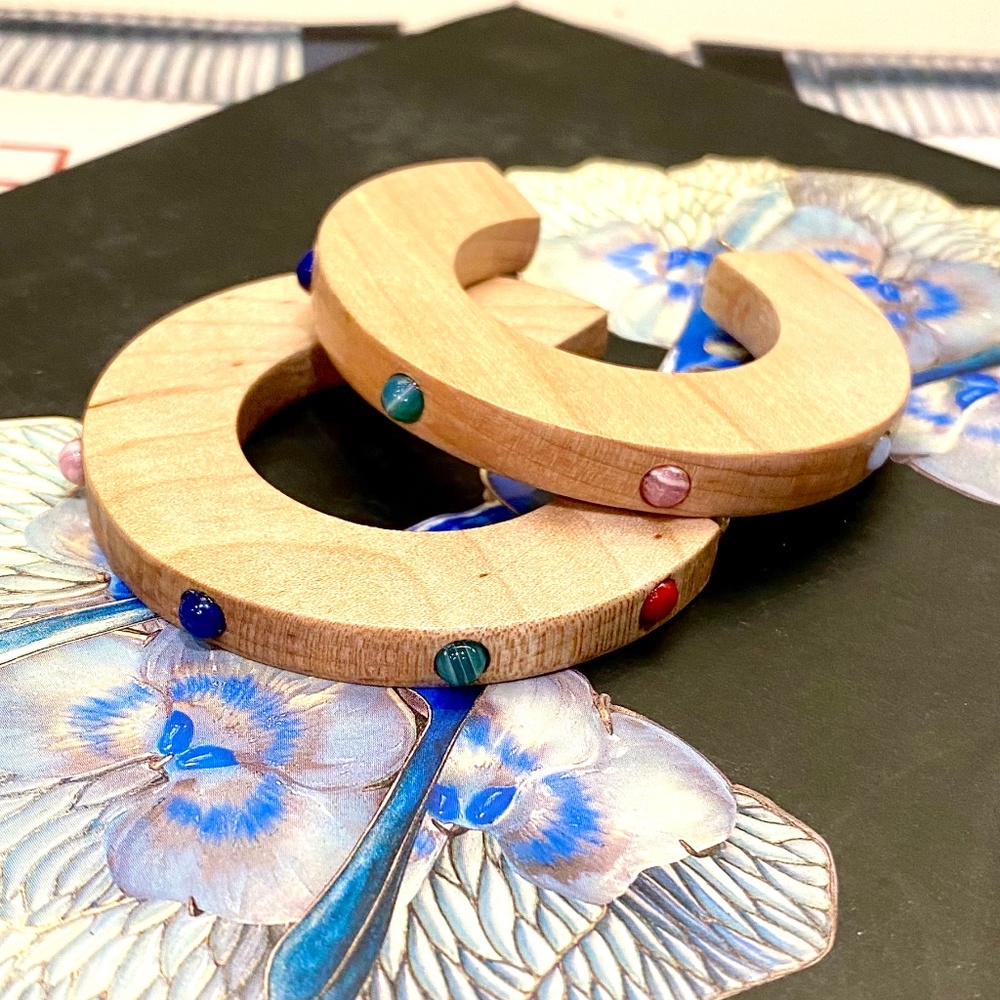 NWOT Sophie Monet Gemstone Wood Hoop Earrings